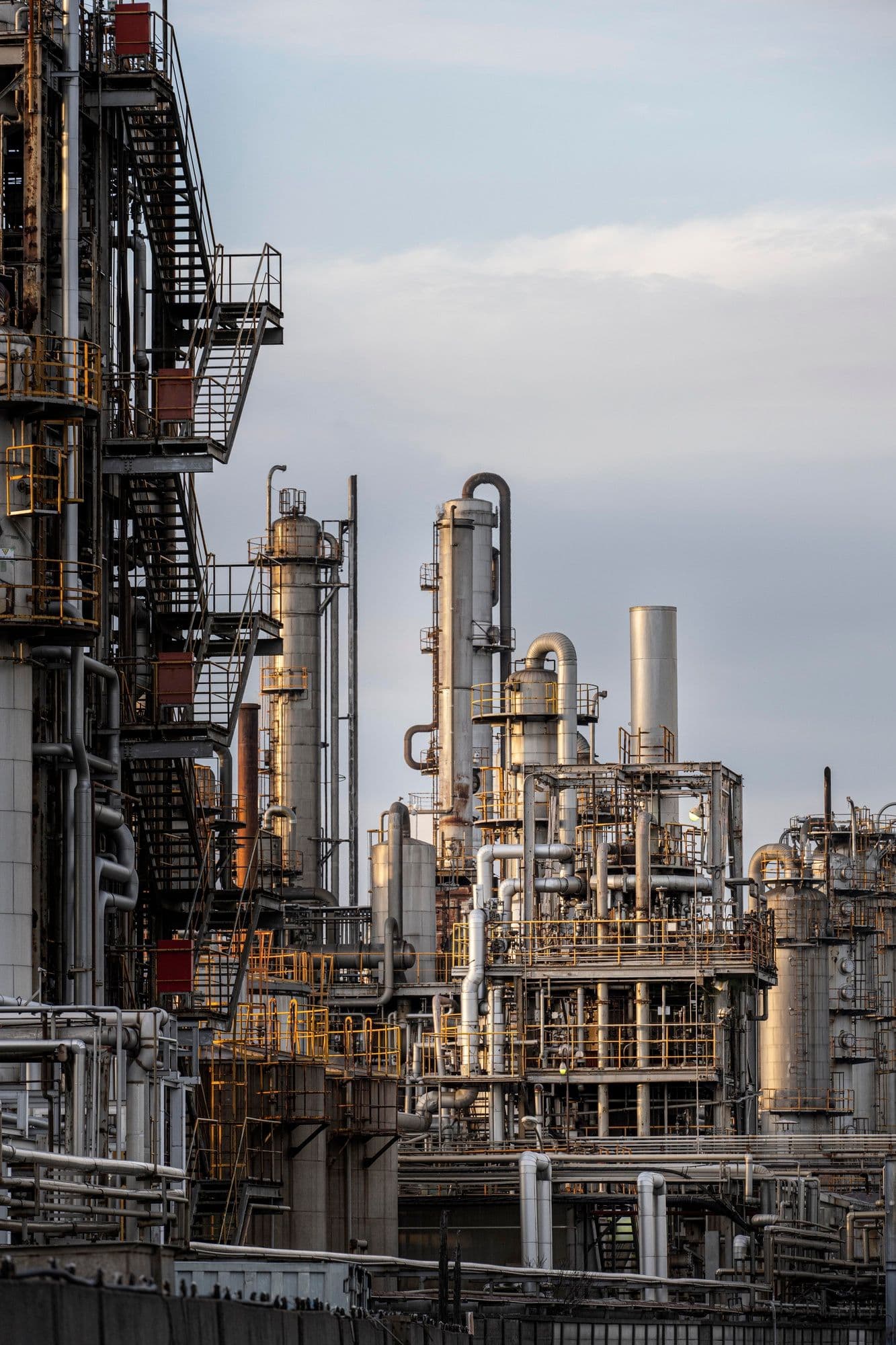 environmental-pollution-industry-exterior-daylight (6).jpg